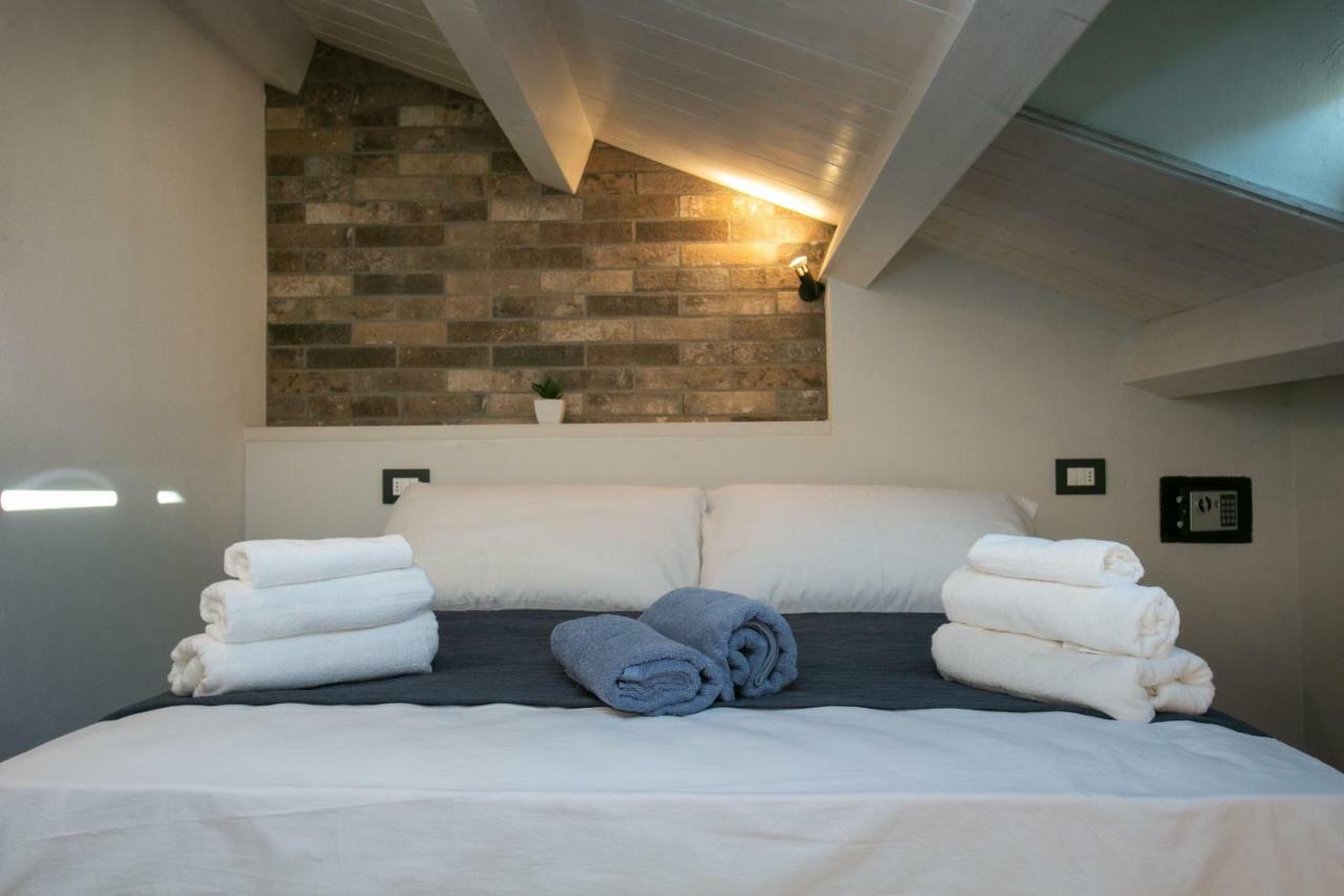 Al 54 Accommodation San Benedetto del Tronto Buitenkant foto